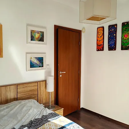 Апартаменты Hristy's 2 Bedroom Spacious Garage!!! София
